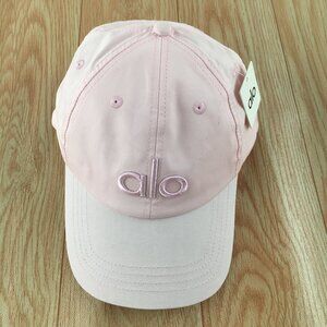 NWT Alo Yoga Performance Off-Duty Cap